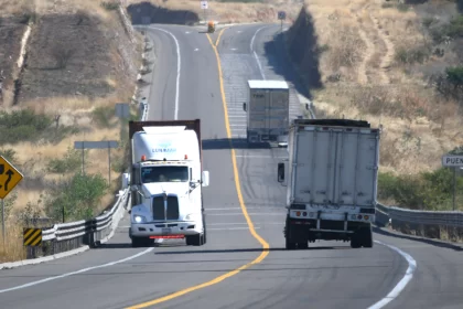 Accidente carretero deja sin vuelo a 40% de pasajeros en Aguascalientes