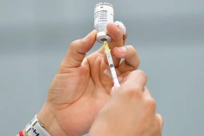 Arranca vacunación masiva contra influenza y COVID en Aguascalientes