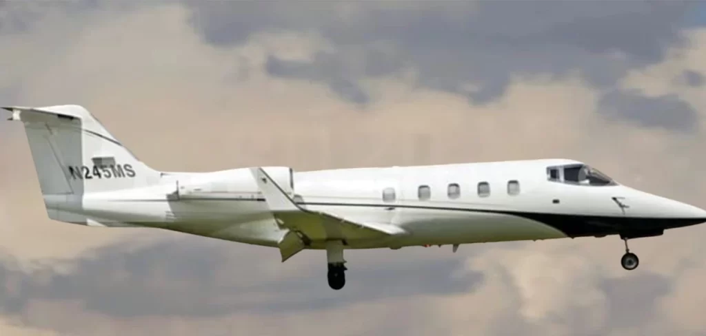 Avión que salió de Aguascalientes se despista en Toluca