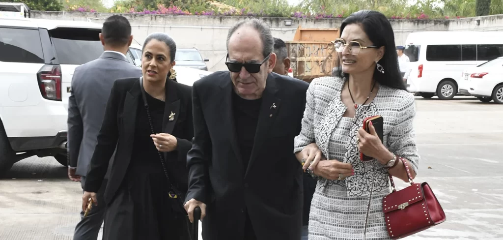 Carlos Lozano arremete contra Martín Orozco y exhibe crisis del PRI