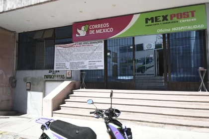 Carteros de Aguascalientes siguen trabajando bajo protesta
