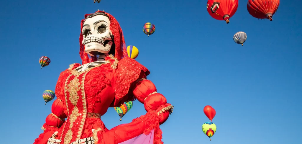 Catrinas Monumentales de Aguascalientes conquistan miradas en festival de globos de Albuquerque