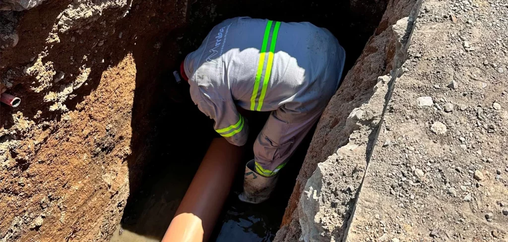 Colapsa drenaje en Parras; MIAA destina 295 mil pesos a reparación