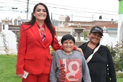DIF Estatal entrega apoyos a niño con discapacidad en Tepezalá