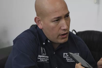 Detectan licencias sanitarias falsas en negocios de micropigmentación