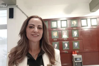 Empresas pagan médicos privados ante fallas del IMSS