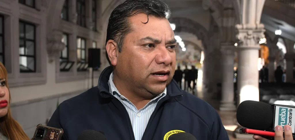Faltan 300 médicos en el ISSSTE de Aguascalientes; pacientes esperan hasta 5 horas