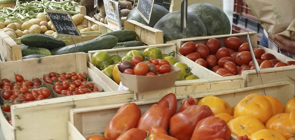 Inflación baja, pero alimentos siguen encareciéndose en México