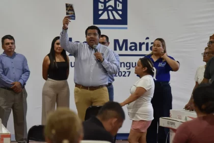 Jesús María entrega apoyos para mejorar viviendas de 45 familias
