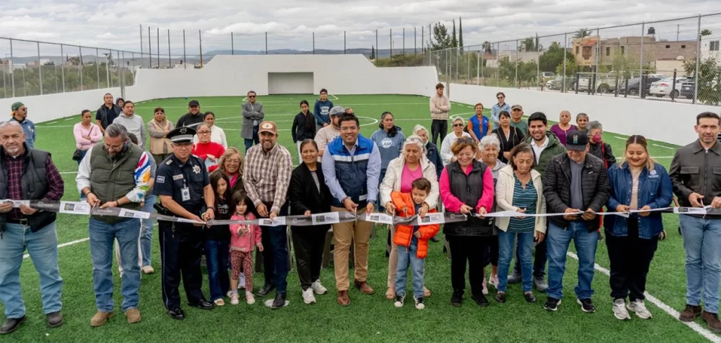 Jesús María estrena parque con cancha de futbol 7 y trotapista