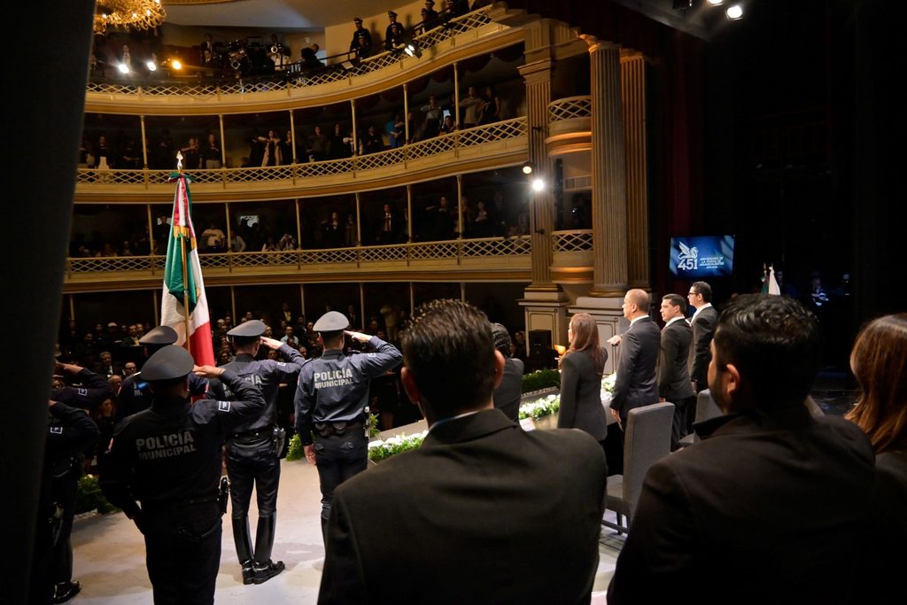 Leo Montañez anticipa su salida de la alcaldía