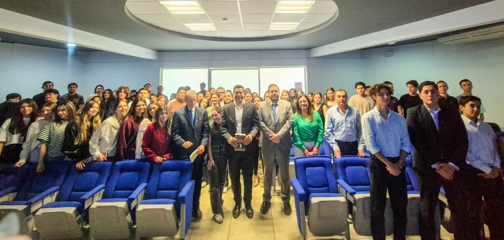 Leo Montañez apuesta por inteligencia artificial en el Municipio