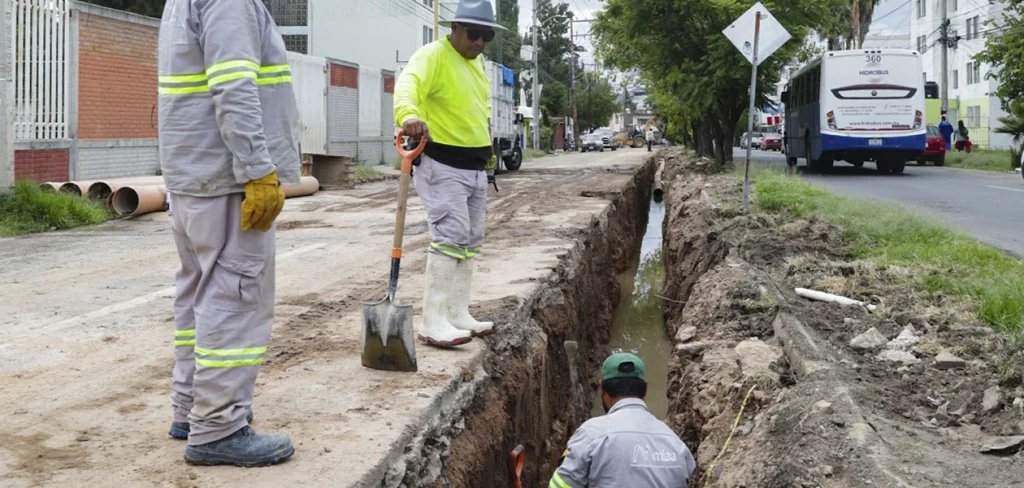 MIAA rehabilita drenaje en Pilar Blanco y Municipio anuncia feria de empleo