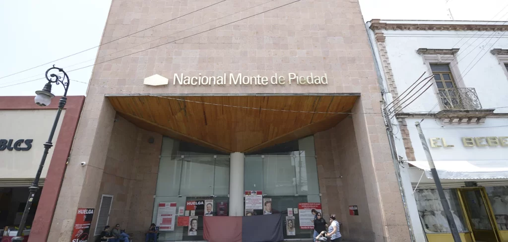 Monte de Piedad reabre tras un año de huelga; prevén sucursales saturadas