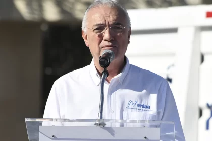 Pese a quejas por falta de agua, Jesús Vallín seguirá al frente de MIAA