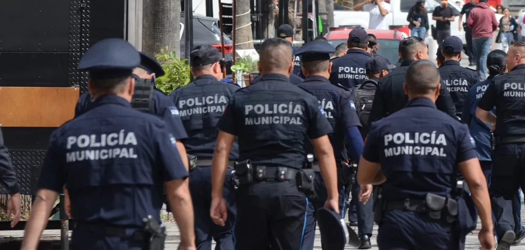Preparan aumento salarial para policías de Aguascalientes