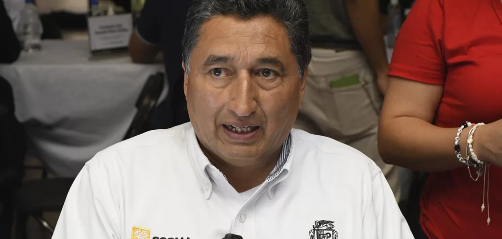 Puente peatonal de la UAA ya es insuficiente; buscan ampliarlo