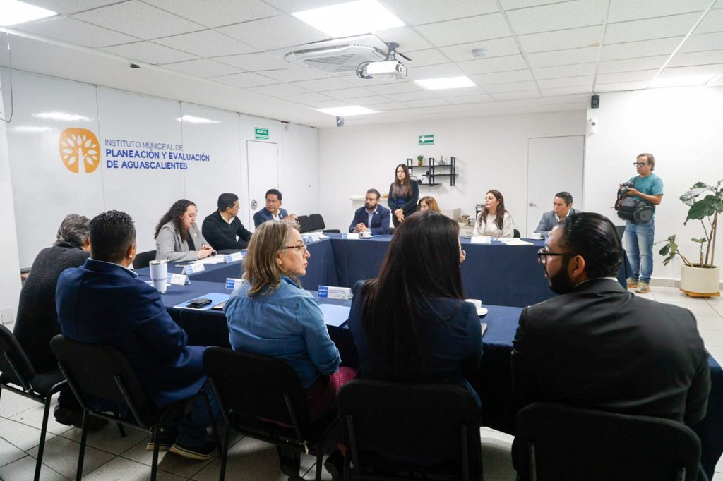 Ratifican a directora del IMPLAN por otros cuatro años