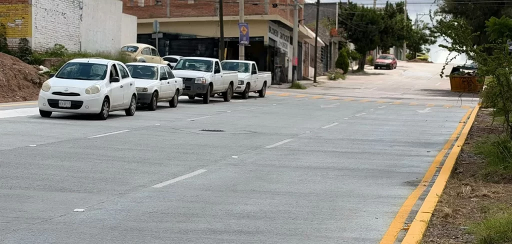 Reabren avenida Mariano Hidalgo tras rehabilitación con concreto hidráulico