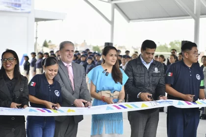 Tere Jiménez entrega nuevo Bachillerato Cívico en Aguascalientes