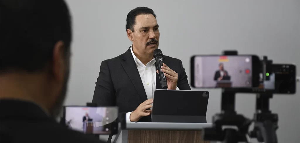 Toño Martín del Campo condena amenazas contra el Obispo de Aguascalientes
