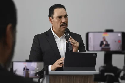Toño Martín del Campo condena amenazas contra el Obispo de Aguascalientes
