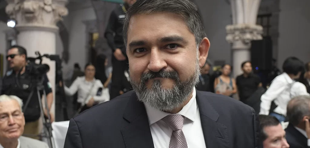 Tres aspirantes buscan dirigir el CCEA; empresarios llaman a la unidad